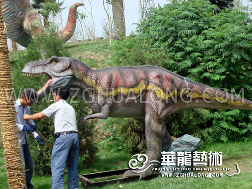 Animatronic dinosaur