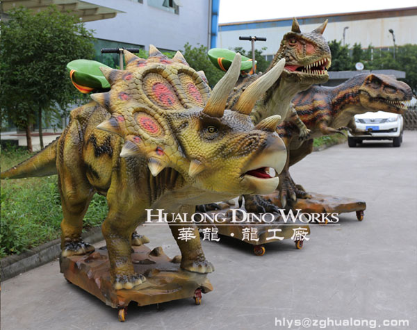 华龙艺术儿童坐骑摇摆恐龙