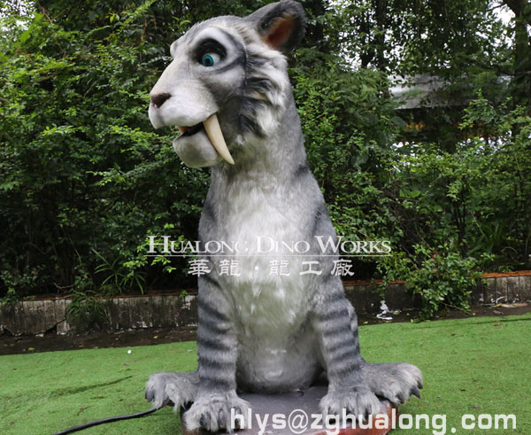 华龙艺术栩栩如生的仿真皮毛动物