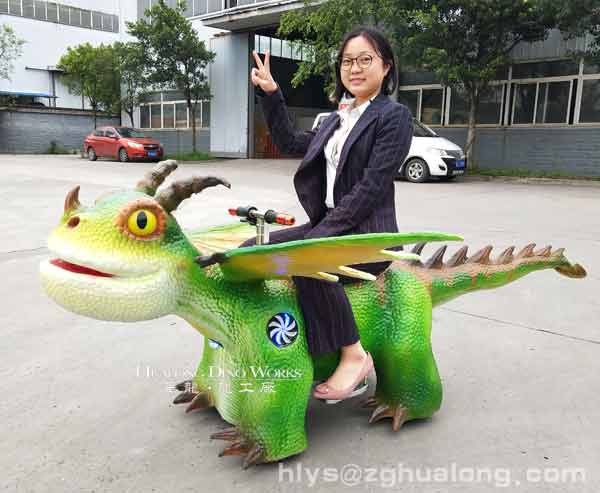 华龙艺术形象卡通的电瓶小车