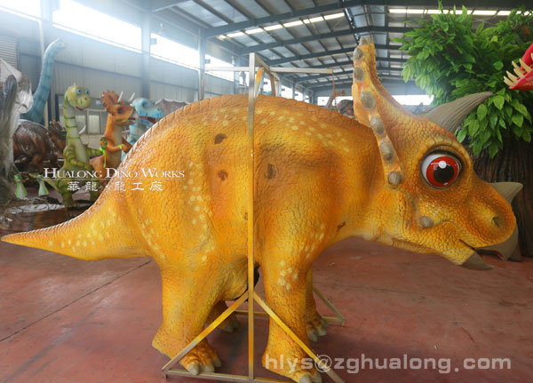 华龙艺术形象卡通卡爱的仿真三角龙服装