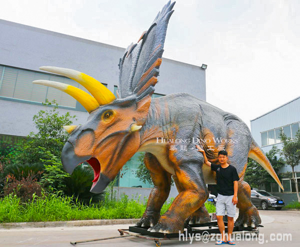 华龙艺术仿真恐龙公园装饰道具8M