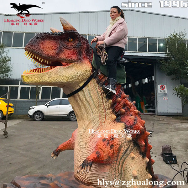 自贡华龙艺术 好玩的仿真骑乘恐龙 