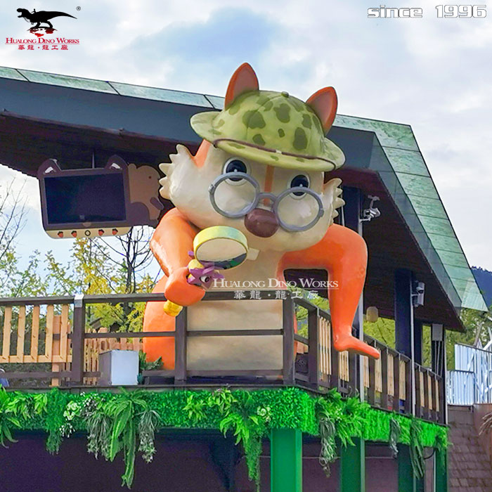 华龙科技 新颖卡通松鼠美陈装饰摆件模型