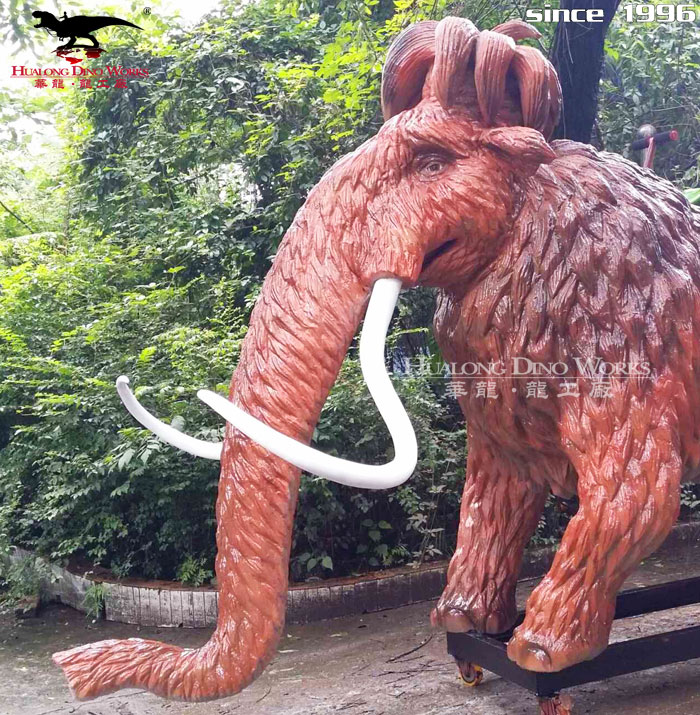 华龙科技 仿真行走卡通动物